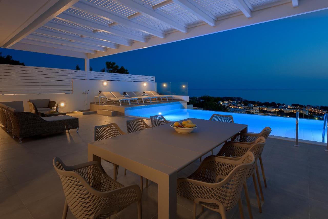 Villa Mimosa In Pefkos Líndos Exteriör bild